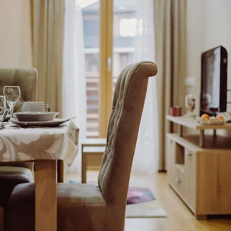 Gora Apartman, Apartment *